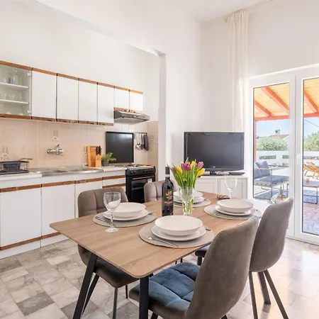 With Pool Appartement *