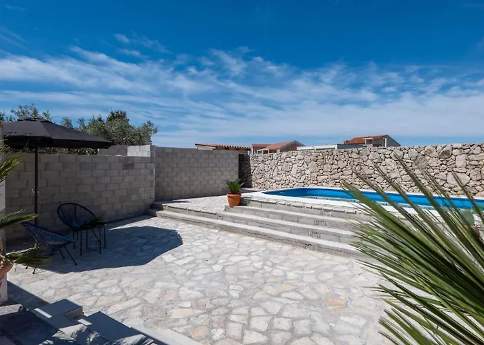 With Pool Appartement *