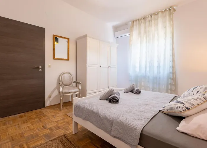 Appartement With Pool *